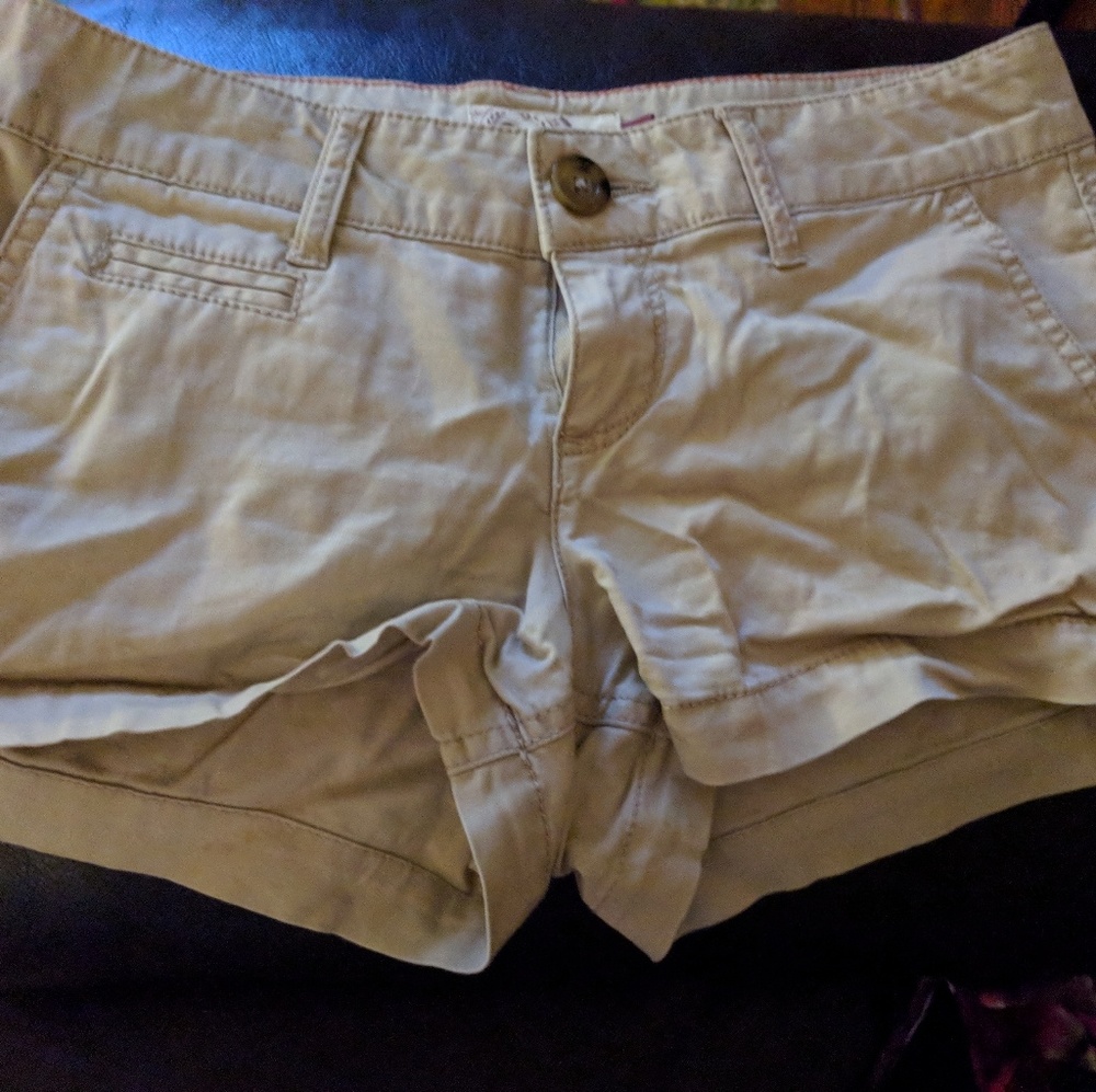 Beige shorts